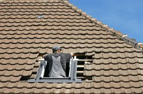 Pose de velux à Auzielle